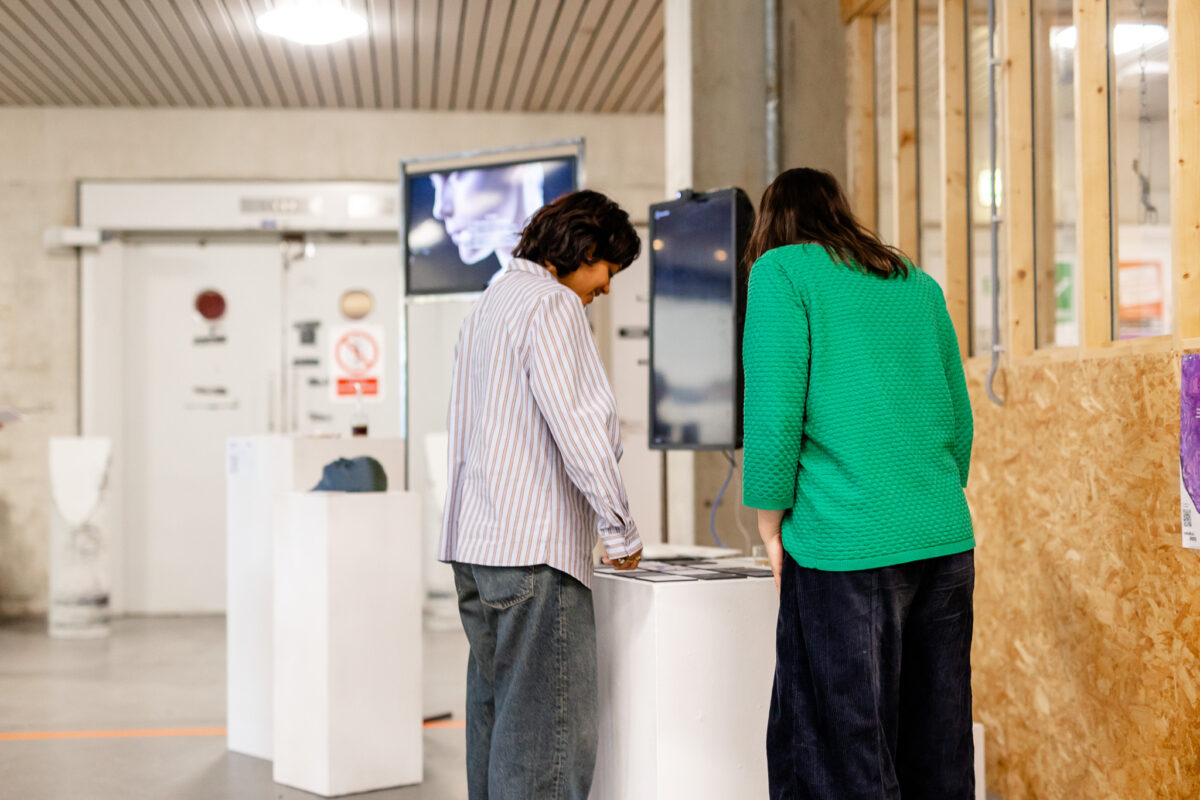 Keynote presentation Second Skin by Hazal Erturkan