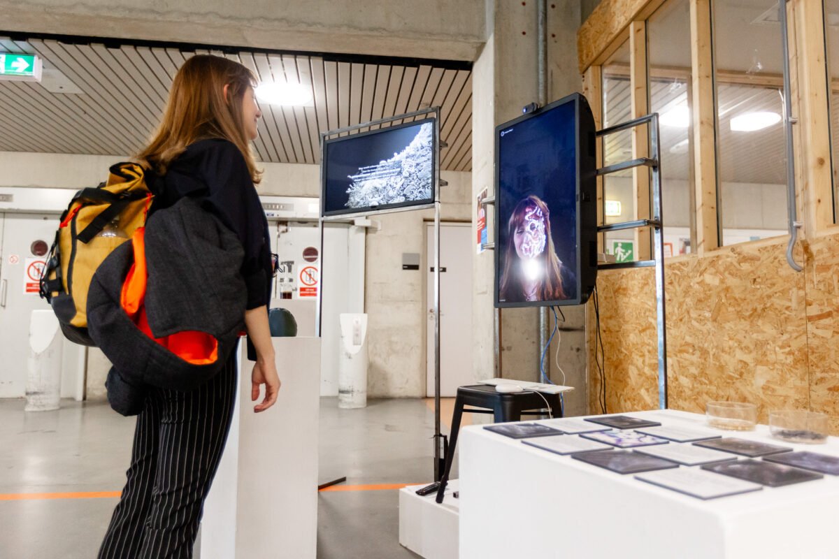 Keynote presentation Second Skin by Hazal Erturkan