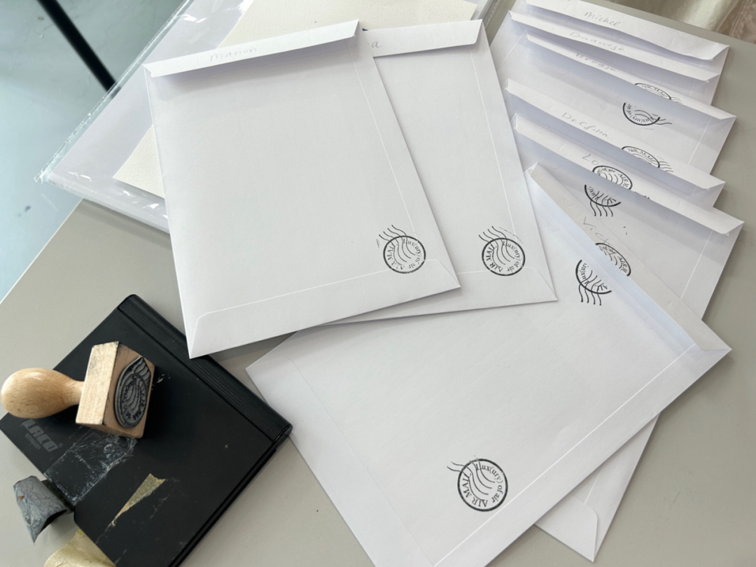 Lux(ury) of Air & Air Mail