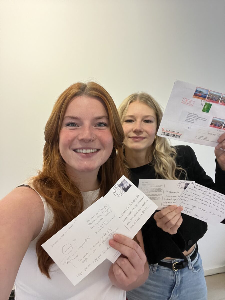 Lux(ury) of Air & Air Mail